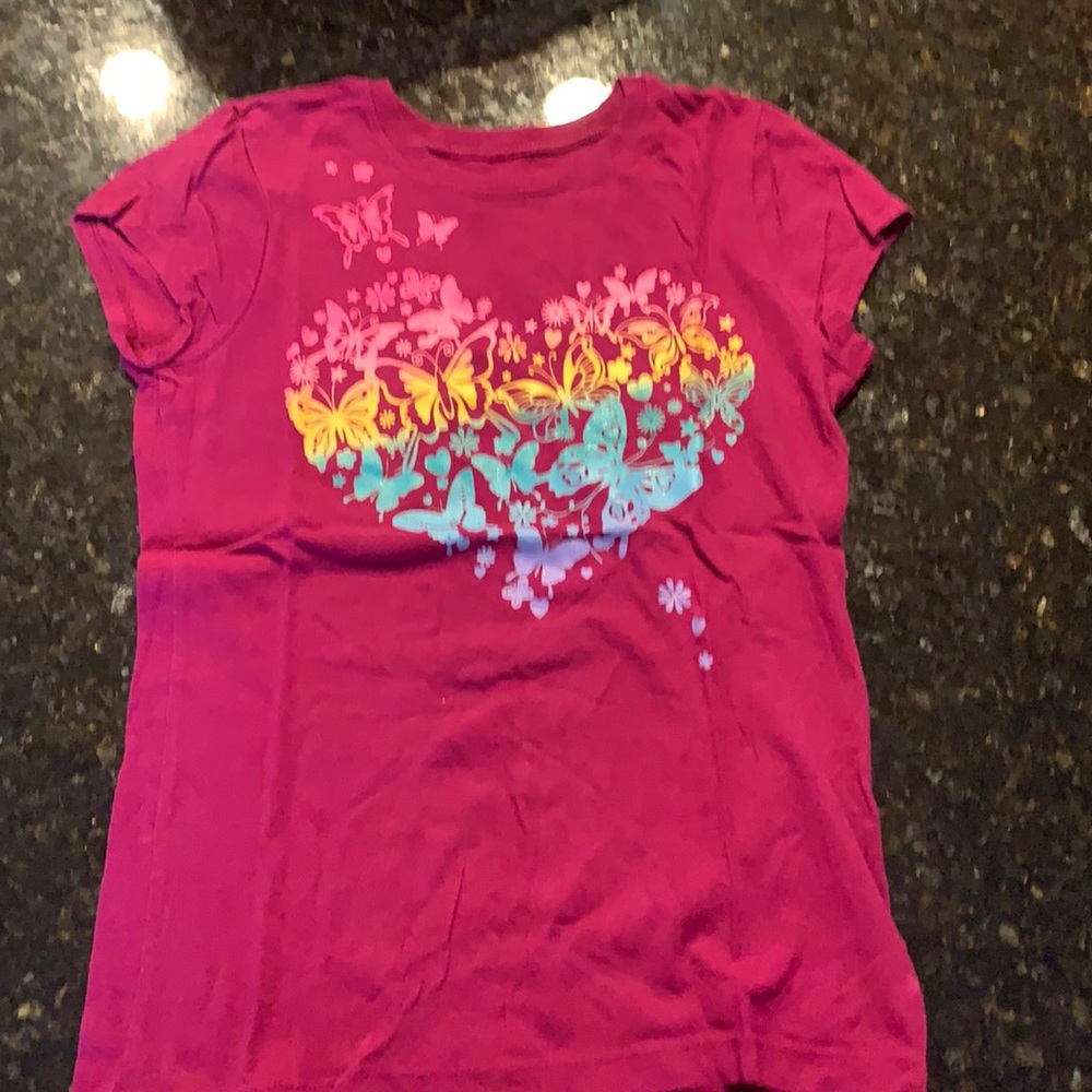 Pretty pink Tshirt with butterfly print in the front, size Youth L